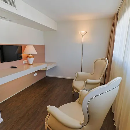 Locarno Hotel